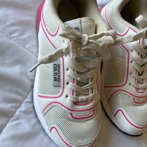 Y2K style, Versace jeans couture, pink and white tennis shoes, sneakers    Some